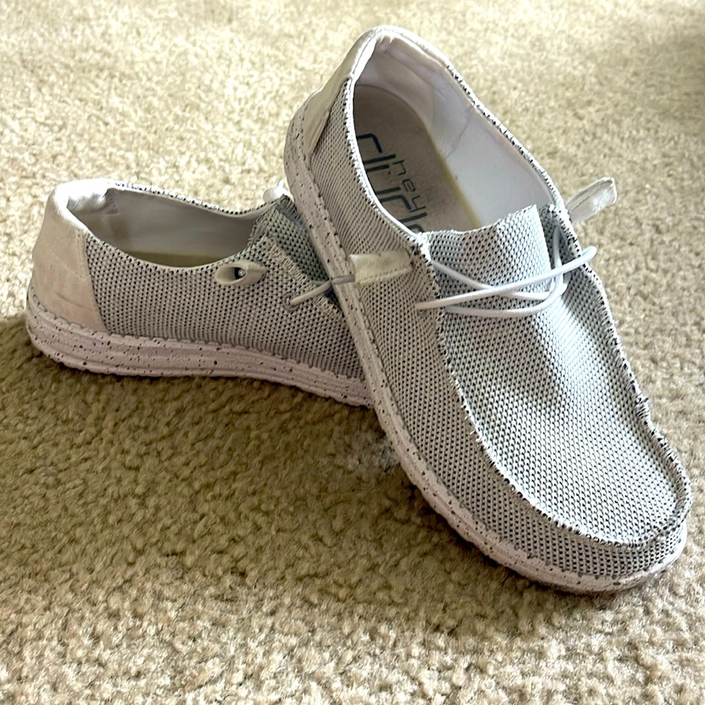 Hey Dude Wendy Sox - size 9